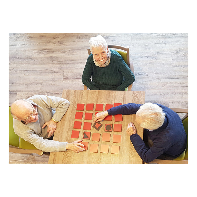 Afbeeelding van het spel Memo creatief, speciaal geselecteerd  voor ouderen met dementie.