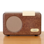 OER Muziekspeler Walnoot – Gebruiksvriendelijke radio die rust en herinneringen bevordert voor ouderen en dementie.