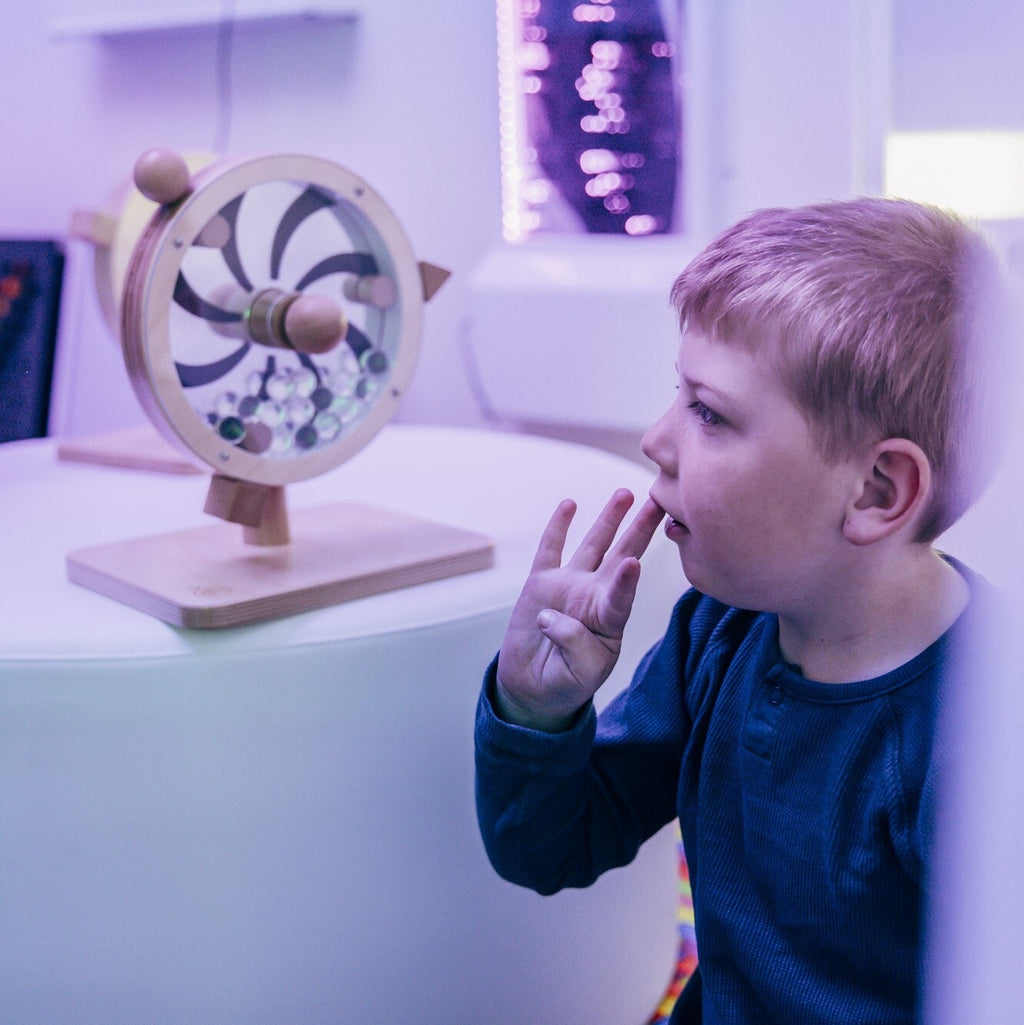 Afbeeelding van het spel Contrast Tuimelaar, speciaal geselecteerd  voor ouderen met dementie.