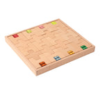 Afbeeelding van het spel Houten Bouwkist H en + Blokken, speciaal geselecteerd  voor ouderen met dementie.