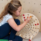 Afbeeelding van het spel Ronde Insteekraam voor Acryl-Cylinders, speciaal geselecteerd  voor ouderen met dementie.