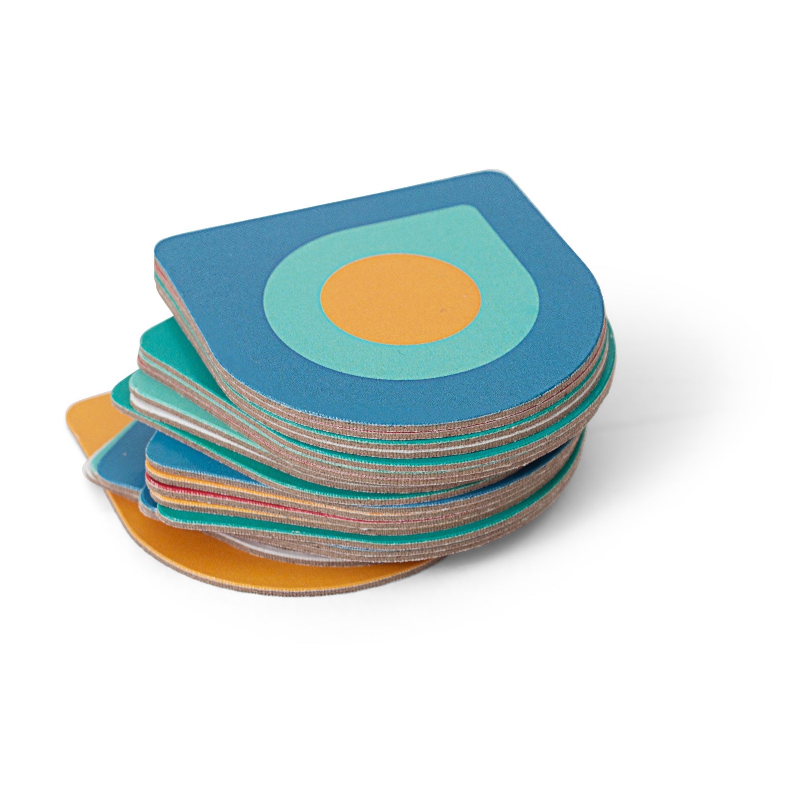 Afbeeelding van het spel 3 Vormen Memo, speciaal geselecteerd  voor ouderen met dementie.