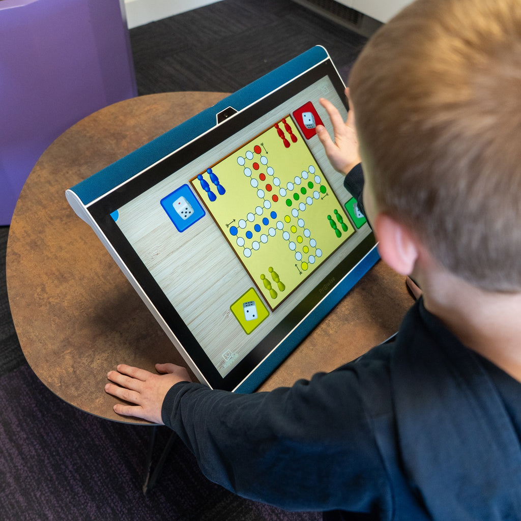 Afbeeelding van het spel HappyTab - De Reuze Tablet, speciaal geselecteerd  voor ouderen met dementie.