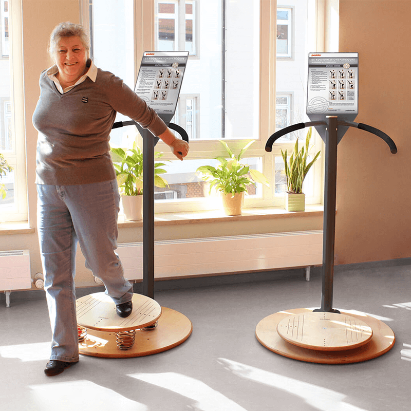 Afbeeelding van het spel Pedalo®-5S-Coördinatieparcours, speciaal geselecteerd  voor ouderen met dementie.